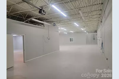 731 Main Avenue SW, Hickory, NC 28602 - Photo 6