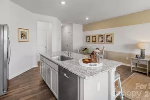 18 Caroline Vly Ln, Hendersonville, NC 28792 - Photo 4