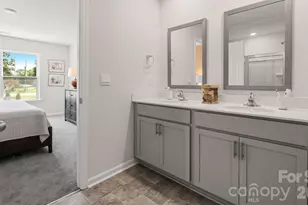 18 Caroline Vly Ln, Hendersonville, NC 28792 - Photo 20