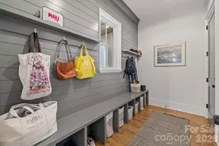 372 Hillside Ave, Charlotte, NC 28209 - Photo 22