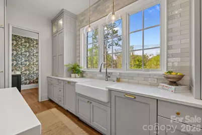 372 Hillside Avenue, Charlotte, NC 28209 - Photo 18