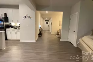 10188 Harvest Gold Dr, Charlotte, NC 28215 - Photo 4