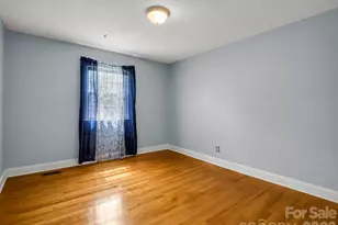 810 Surry Dr, Shelby, NC 28152 - Photo 16