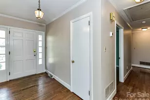 556 Eastway St, Davidson, NC 28036 - Photo 6