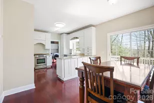 10 Eagle Dr, Hendersonville, NC 28792 - Photo 6