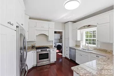 10 Eagle Drive, Hendersonville, NC 28792 - Photo 8