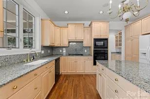 3 Fir Tree Ln, Asheville, NC 28803 - Photo 12