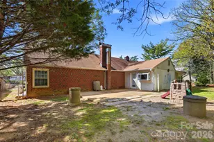 2670 N Olivers Rd, Newton, NC 28658 - Photo 22