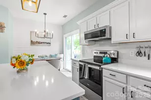 11422 Larix Dr, Charlotte, NC 28273 - Photo 6