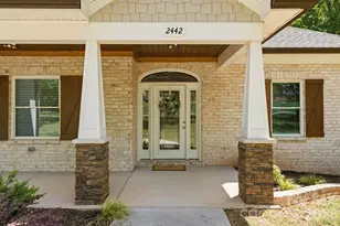 2442 Falcon Ln, Statesville, NC 28625 - Photo 2