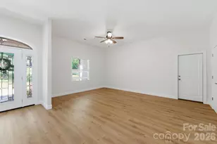2442 Falcon Ln, Statesville, NC 28625 - Photo 8