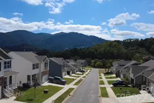 85 Ridgehaven Dr, Waynesville, NC 28786 - Photo 2