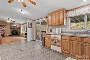 155 Thunderstruck Rdg, Burnsville, NC 28714 - Photo 12