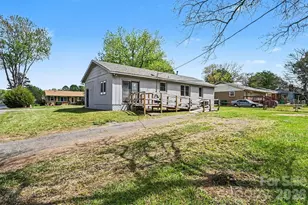 2917 Dalecrest Dr, Charlotte, NC 28269 - Photo 30