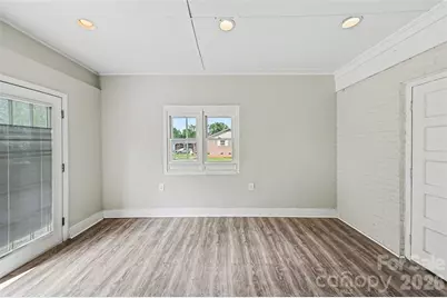 2917 Dalecrest Drive, Charlotte, NC 28269 - Photo 22