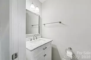 2917 Dalecrest Dr, Charlotte, NC 28269 - Photo 24