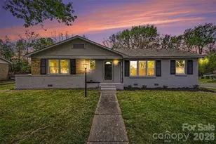 2917 Dalecrest Dr, Charlotte, NC 28269 - Photo 1