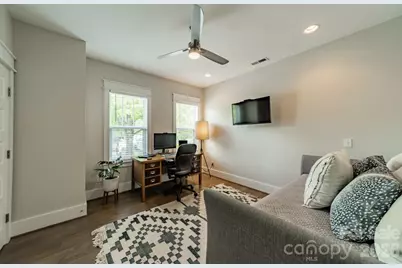 344 Melbourne Court, Charlotte, NC 28209 - Photo 36