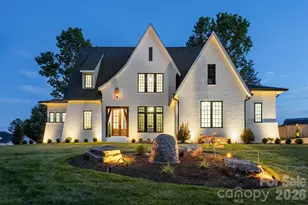 9627 Riviera Dr, Sherrills Ford, NC 28673 - Photo 2