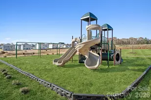 933 Hallman Br Ln, Lincolnton, NC 28092 - Photo 8