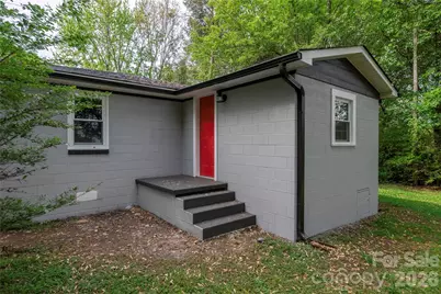 1705 E Cloaninger Avenue, Statesville, NC 28625 - Photo 24