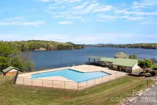 872 Roxboro Dr, Mount Gilead, NC 27306 - Photo 4