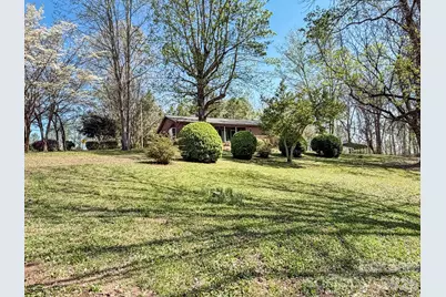 1401 E Union Street, Morganton, NC 28655 - Photo 6