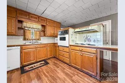 1401 E Union Street, Morganton, NC 28655 - Photo 12