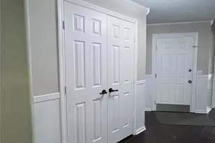 19905 Henderson Rd, Cornelius, NC 28031 - Photo 16