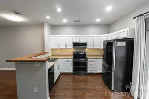 407 Delta Dr, Fort Mill, SC 29715 - Photo 8