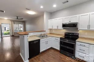 407 Delta Dr, Fort Mill, SC 29715 - Photo 6