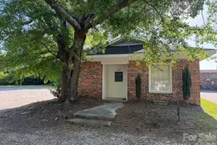 104 S Ashe St, Kershaw, SC 29067 - Photo 1