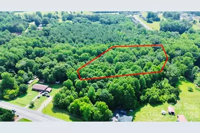 2417 Ring Road, Conover, NC 28613 - Photo 2