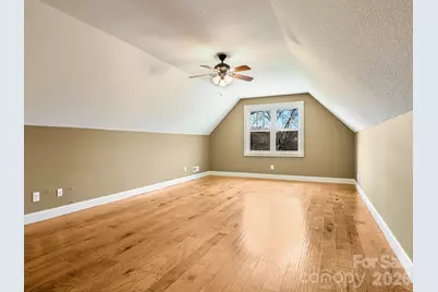 199 Macedonia Road, Asheville, NC 28804 - Photo 16