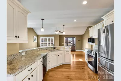 199 Macedonia Road, Asheville, NC 28804 - Photo 8