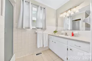 821 Woods Dr, Statesville, NC 28677 - Photo 14