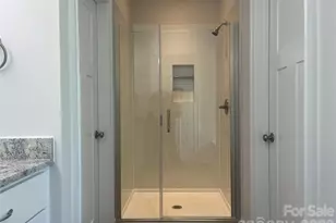 403 E 21st St, Kannapolis, NC 28083 - Photo 12