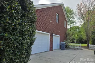 11942 Chevis Ct, Charlotte, NC 28277 - Photo 6