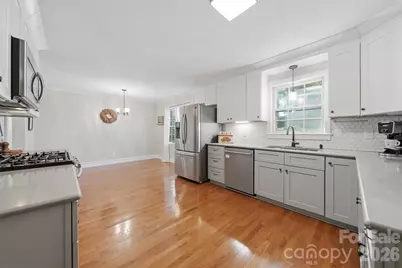 35 32nd Avenue NW, Hickory, NC 28601 - Photo 10