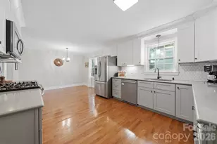 35 32nd Ave NW, Hickory, NC 28601 - Photo 10