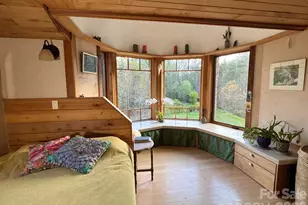 1422 Middle Fork Rd, Hendersonville, NC 28792 - Photo 26