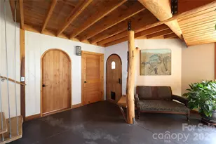 1422 Middle Fork Rd, Hendersonville, NC 28792 - Photo 8