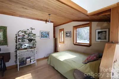 1422 Middle Fork Road, Hendersonville, NC 28792 - Photo 24