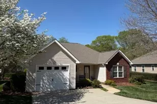 160 Oak Village Pkwy, Mooresville, NC 28117 - Photo 2