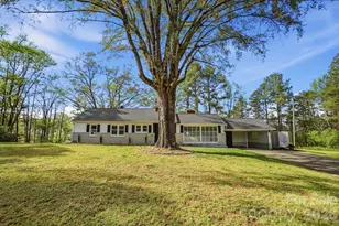 2104 Hillcrest Ave, Albemarle, NC 28001 - Photo 8