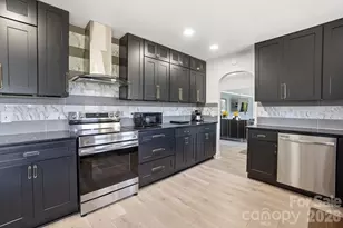 2104 Hillcrest Ave, Albemarle, NC 28001 - Photo 6