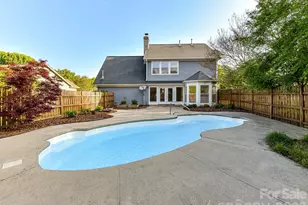 12338 Landing Green Dr, Charlotte, NC 28277 - Photo 32