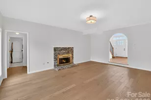 12338 Landing Green Dr, Charlotte, NC 28277 - Photo 14