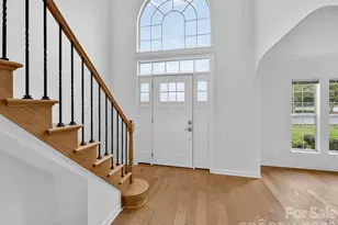 12338 Landing Green Dr, Charlotte, NC 28277 - Photo 4