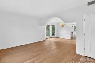 12338 Landing Green Dr, Charlotte, NC 28277 - Photo 6